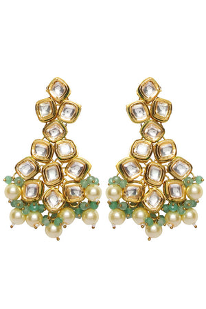 Jade Gold Tone Kundan Earrings And Maang Tikka With Pearls (FEMDW027)