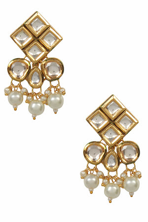 Pearl Beaded Kundan Choker With Earrings & Mang Tikka