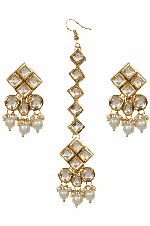 Pearl Beaded Kundan Choker With Earrings & Mang Tikka