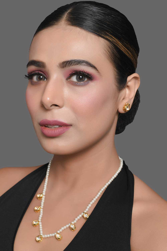Pearl Beaded Kundan Embellished Necklace With Earrings (FEMDW033)