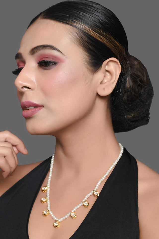 Pearl Beaded Kundan Embellished Necklace (FEMDW034)
