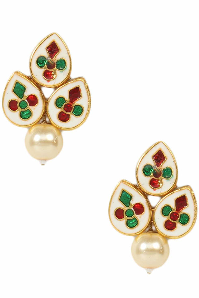Gold Toned Kundan Earrings With Pearls (FEMDW043)