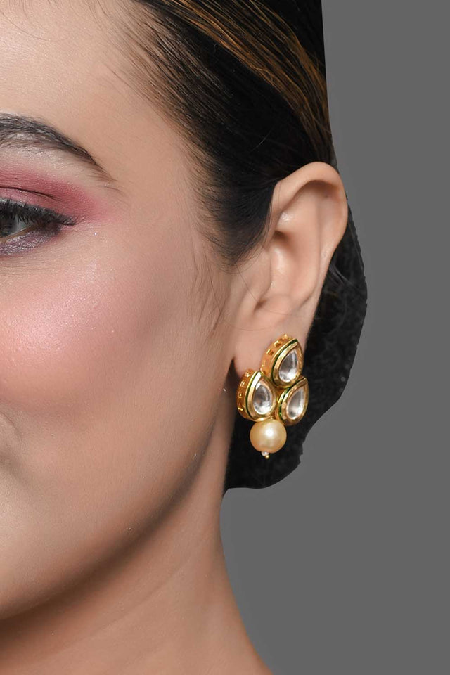 Gold Toned Kundan Earrings With Pearls (FEMDW043)