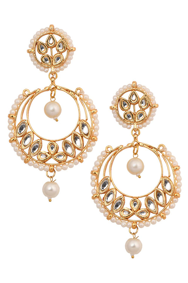 Pearl Beaded Kundan Inspired Mang Tikka With Chandbali (FEMMTS010)