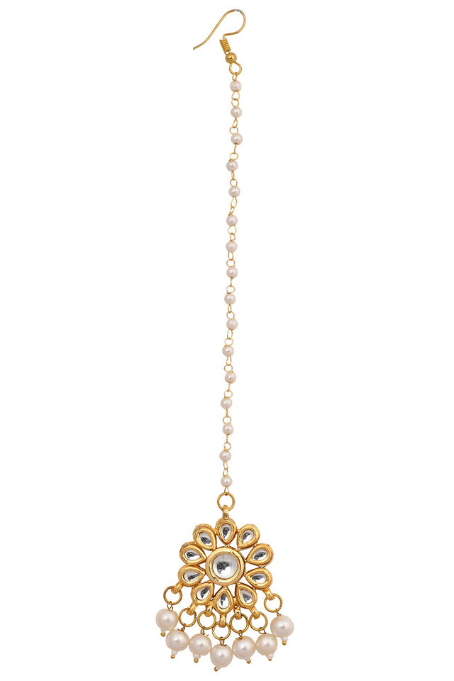 Pearl Beaded Kundan Inspired Mang Tikka With Chandbali (FEMMTS010)