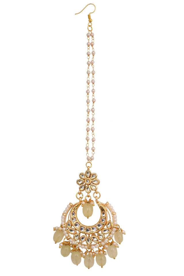 Cream Gold Toned  Kundan Inspired Mang Tikka With Chanbali (FEMMTS012)