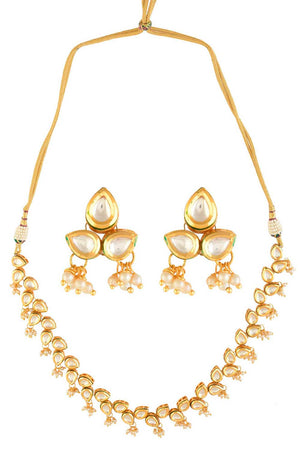 Elegant Tear Drop Shaped Necklace With Earrings (FEMNLC006)