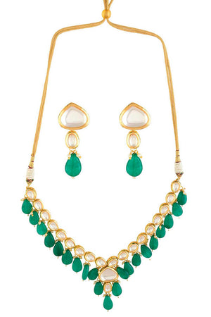 Emerald Beaded Gold Toned Kundan Inspired Necklace With Earrings (FEMNLC010)