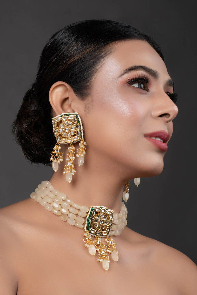 Cream Gold Tone Kundan Choker Set