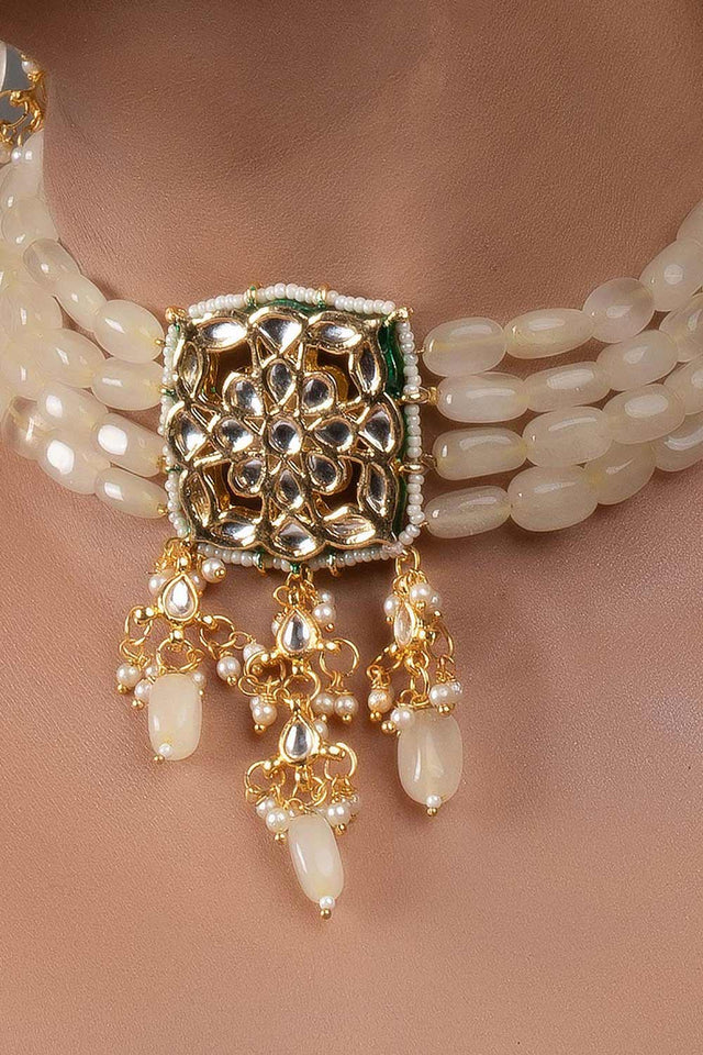 Cream Gold Tone Kundan Choker Set