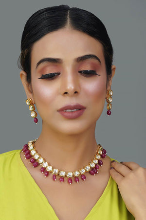 Maroon Gold Tone Kundan Necklace With Earrings (FEMNLS063)