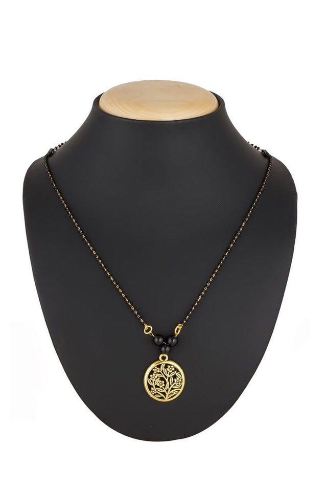 Women's Alloy Mangalsutra In Gold