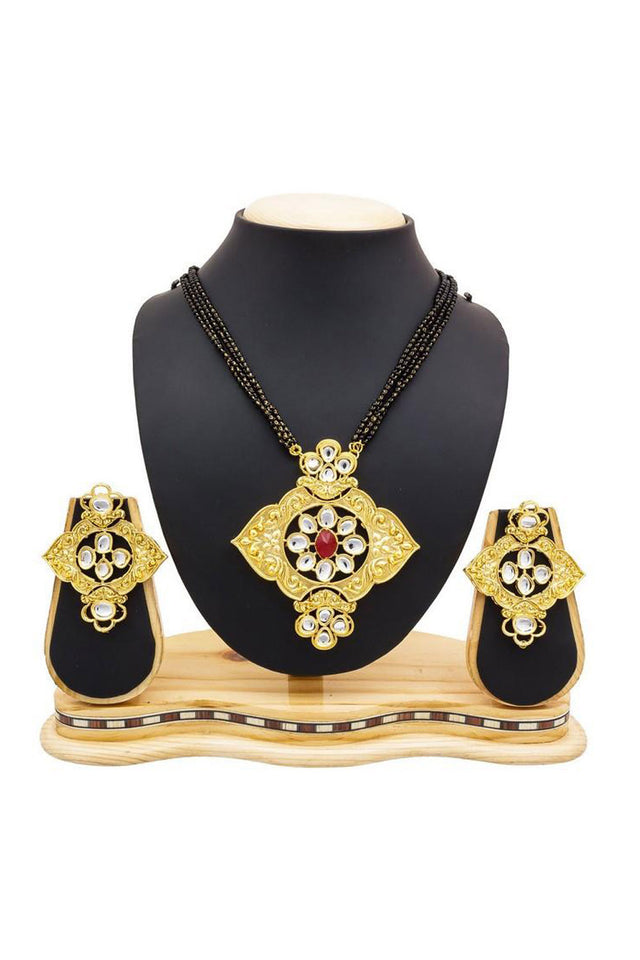  Buy Women's Alloy Mangalsutra in Gold Online