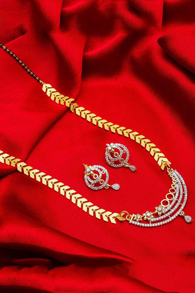 Women's Alloy Mangalsutra Set In Gold And Silver