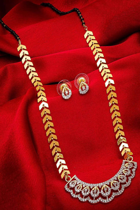 Buy Women's Alloy Mangalsutra Set in Gold Online