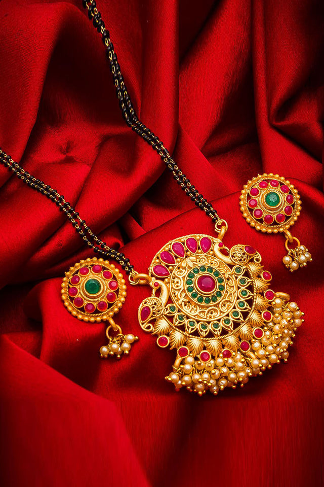 Women's Alloy Mangalsutra Set In Gold