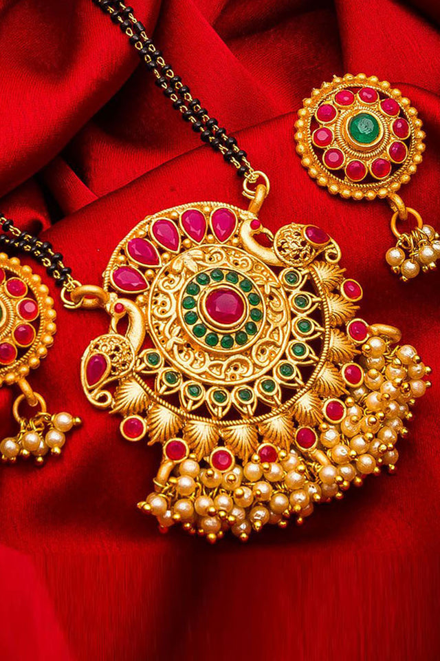 Women's Alloy Mangalsutra Set In Gold
