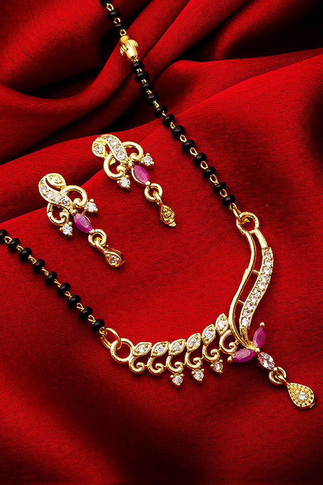 Women's Alloy Mangalsutra Set In Gold And Black