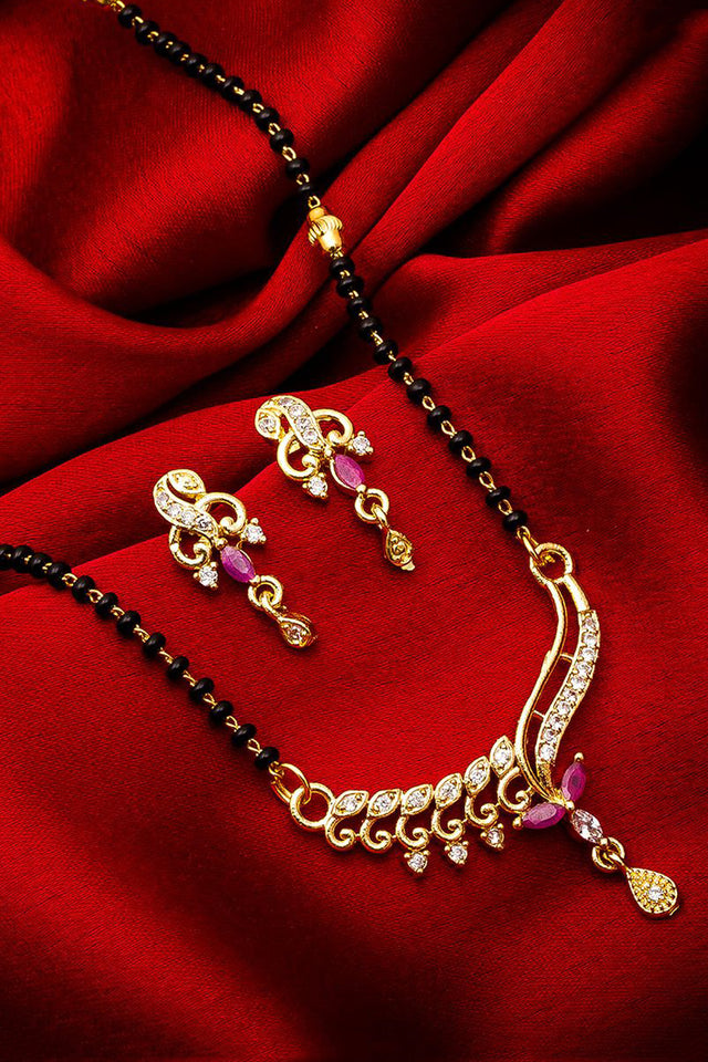 Women's Alloy Mangalsutra Set In Gold And Black