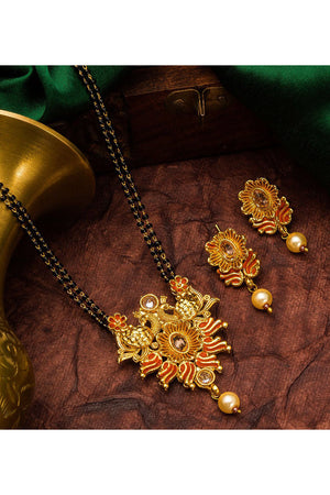  Buy Women's Alloy Mangalsutra Set in Gold and Green Online