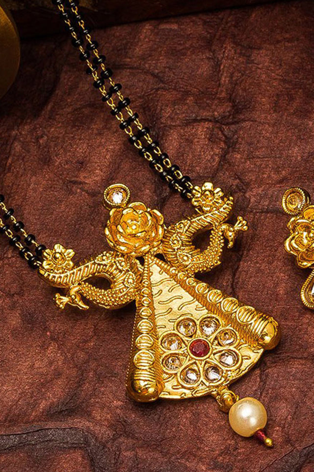 Shop  Alloy Mangalsutra  For Women's Set in Gold and Green At KarmaPlace
