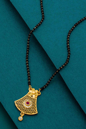 Buy Women's Alloy Mangalsutra in Gold