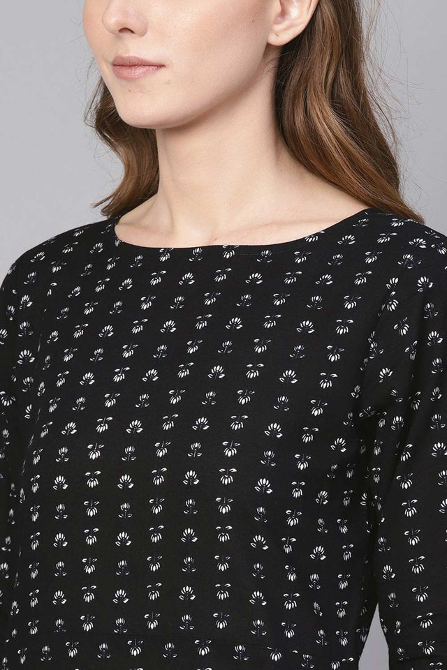 Buy Black & White Cotton geometric Printed Straight Kurta Online - Zoom In