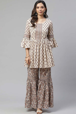 Buy Men's Maroon Silk Blend Paisley Printed Men's Kurta Pajama Jacket Set Online