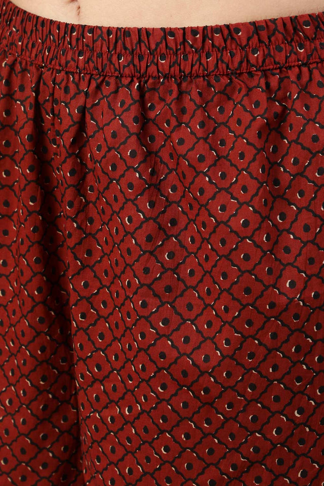 Buy Black & Maroon Floral Printed Straight Kurta With Palazzo And Dupatta Online - Front