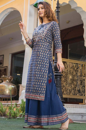 Buy Men's Grey Silk Blend Paisley Printed Men's Kurta Pajama Jacket Set Online