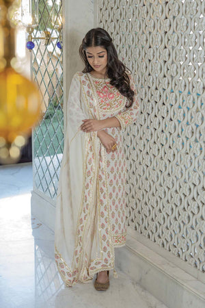 Buy Men's White Silk Blend Floral Printed Men's Kurta Pajama Jacket Set Online