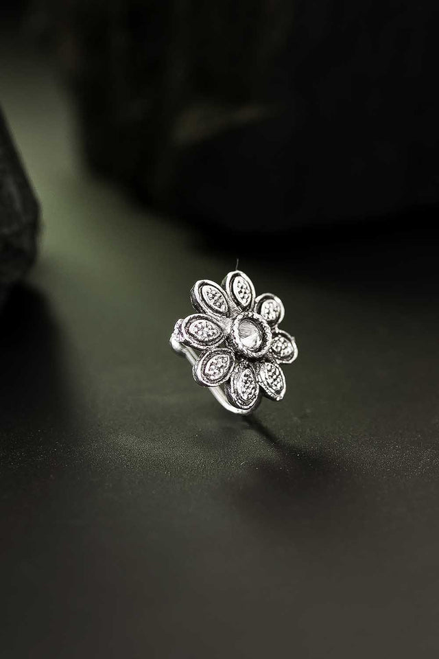 Buy Women's Oxidized Nathani in Silver