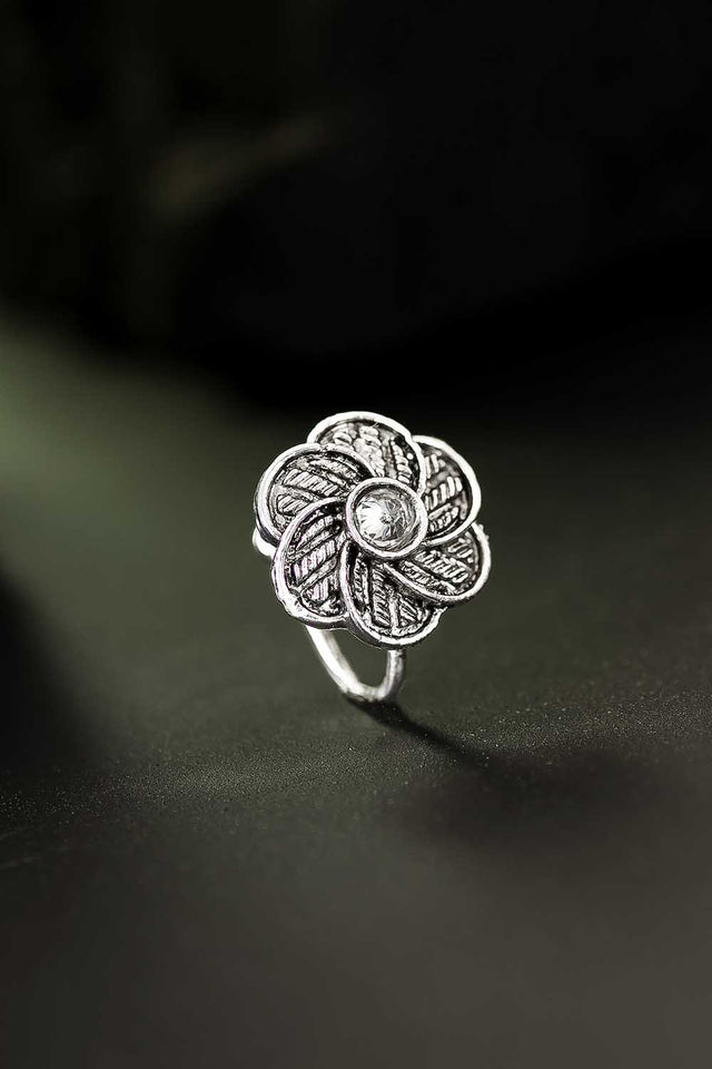 Buy Women's Oxidized Nathani in Silver