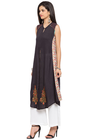 Blended Cotton Embroidered Kurti Top In Black