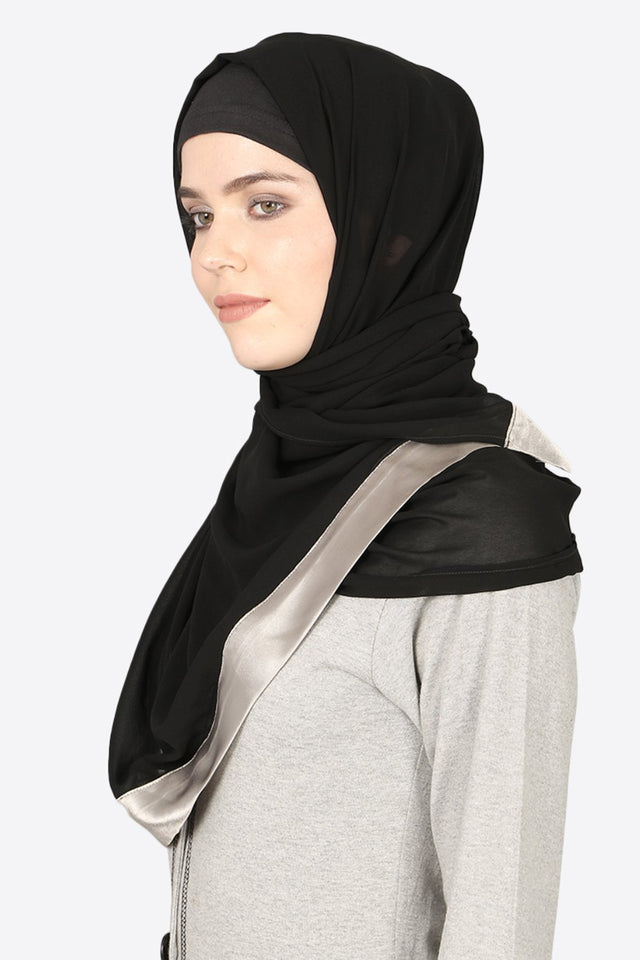 Hijab in Various Pattern