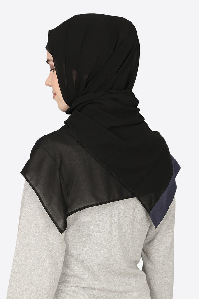 Hijab in Various Pattern