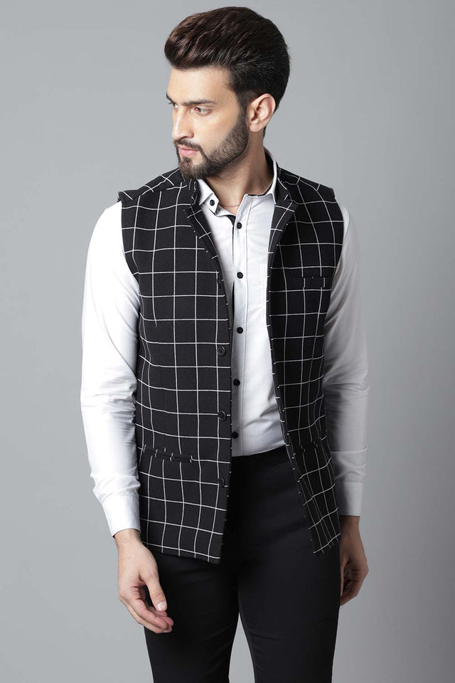 Buy Men's Black Merino Solid Waistcoat Online - KARMAPLACE