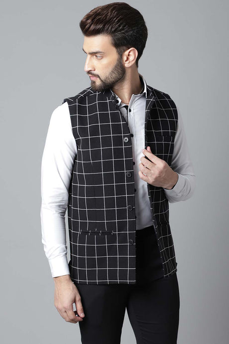Buy Men's Black Merino Solid Waistcoat Online - KARMAPLACE