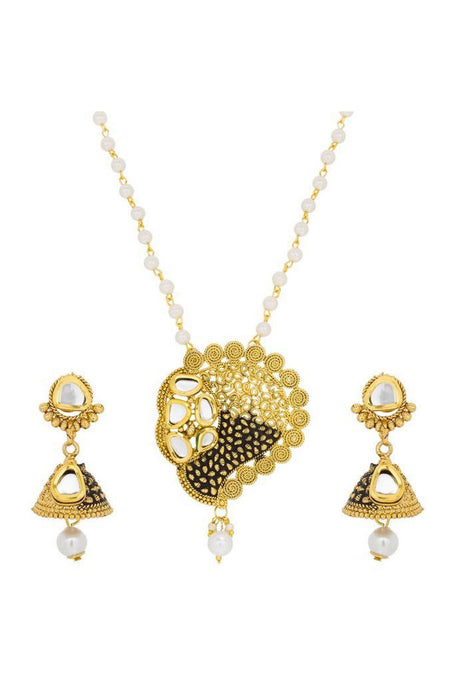  Buy Women's Alloy Necklace in Black Online