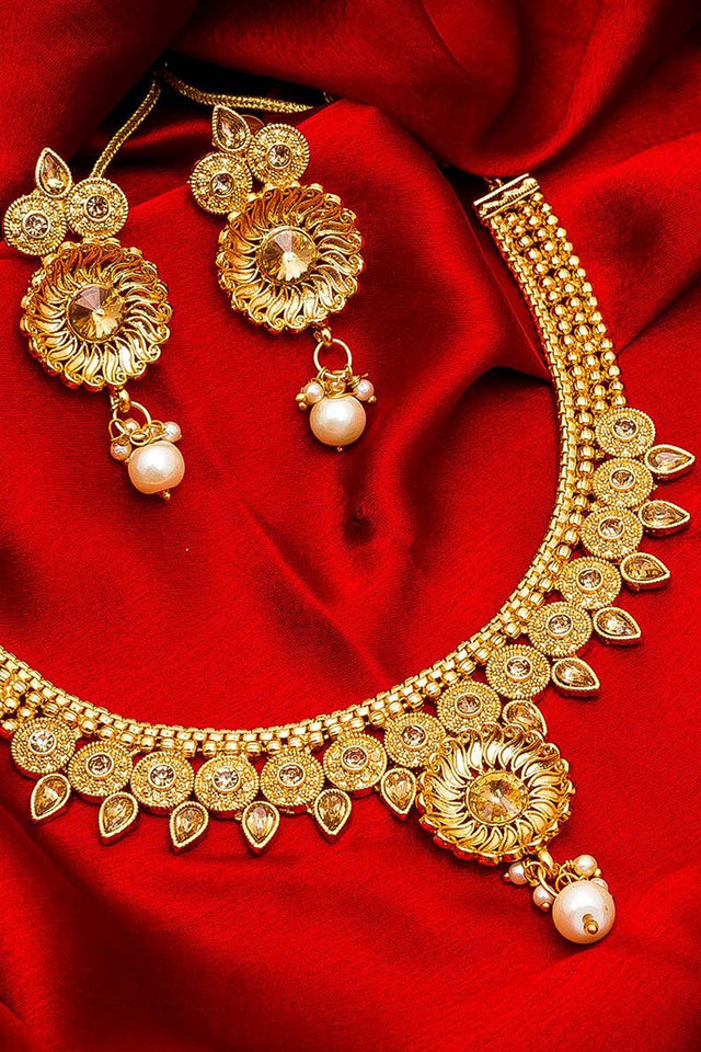 Women's Alloy Necklace Set In Gold