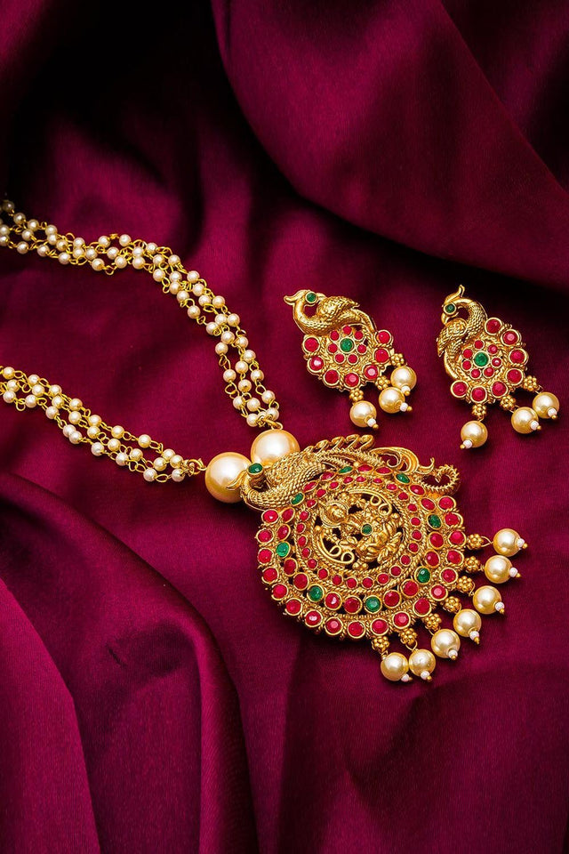 The Luxor Women's Alloy Kada Bangles in Gold