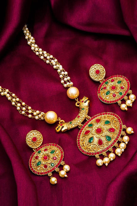 Shop  Luxor Women's Alloy Kada Bangles in Gold At KarmaPlace