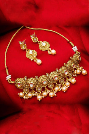 Women's Alloy Necklace Set In White And Gold