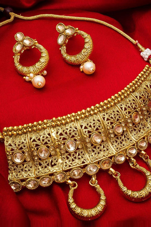 Women's Alloy Necklace Set In Gold