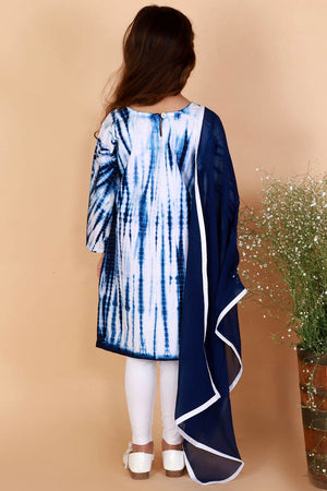 Boys Blue And White Kurta Pajama Set & Girls Blue And White Kurta, Leggings & Dupatta Set